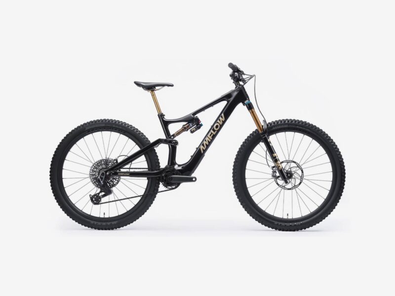 AMFLOW PL Carbon Pro 800 Wh — vista lateral, catálogo Bicigrino