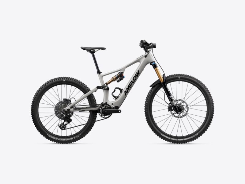 AMFLOW PX Carbon Pro 700 Wh 2026 — vista lateral, catálogo Bicigrino